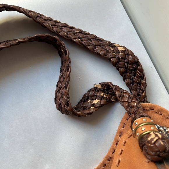 The sak large shoulder hobo purse brown/orange with a feather bird print - Picture 8 of 13